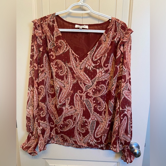 Rose & Olive Red Blouse Size L/Large - Picture 2 of 6